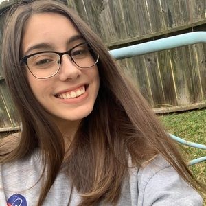 Meet your Posher, Anna